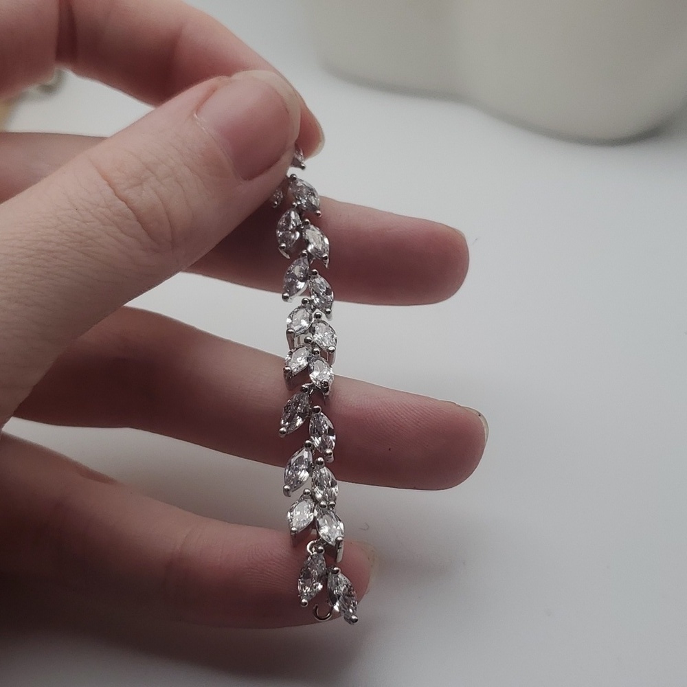 Swarovski crystal‎ tiara chain necklace pendant